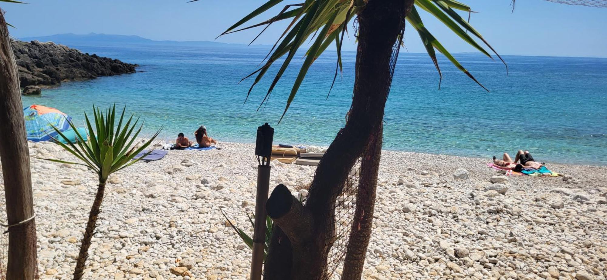 Jon Rooms Himare Esterno foto